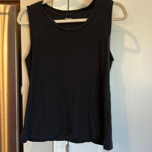 Madewell small black tank